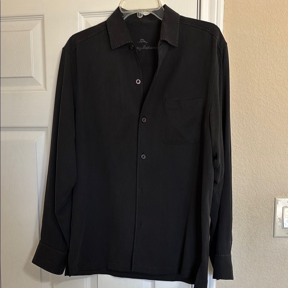 Tommy Bahama Catalina Twill Silk shirt from James Bond No Time To Die